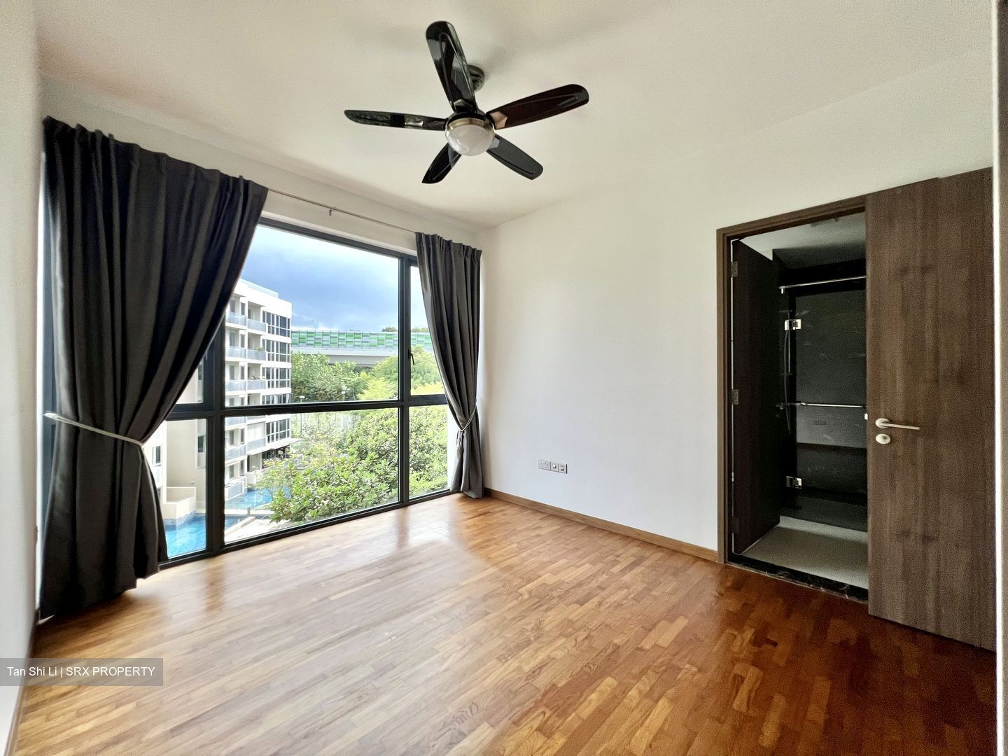 Palm Isles (D17), Condominium #400905311